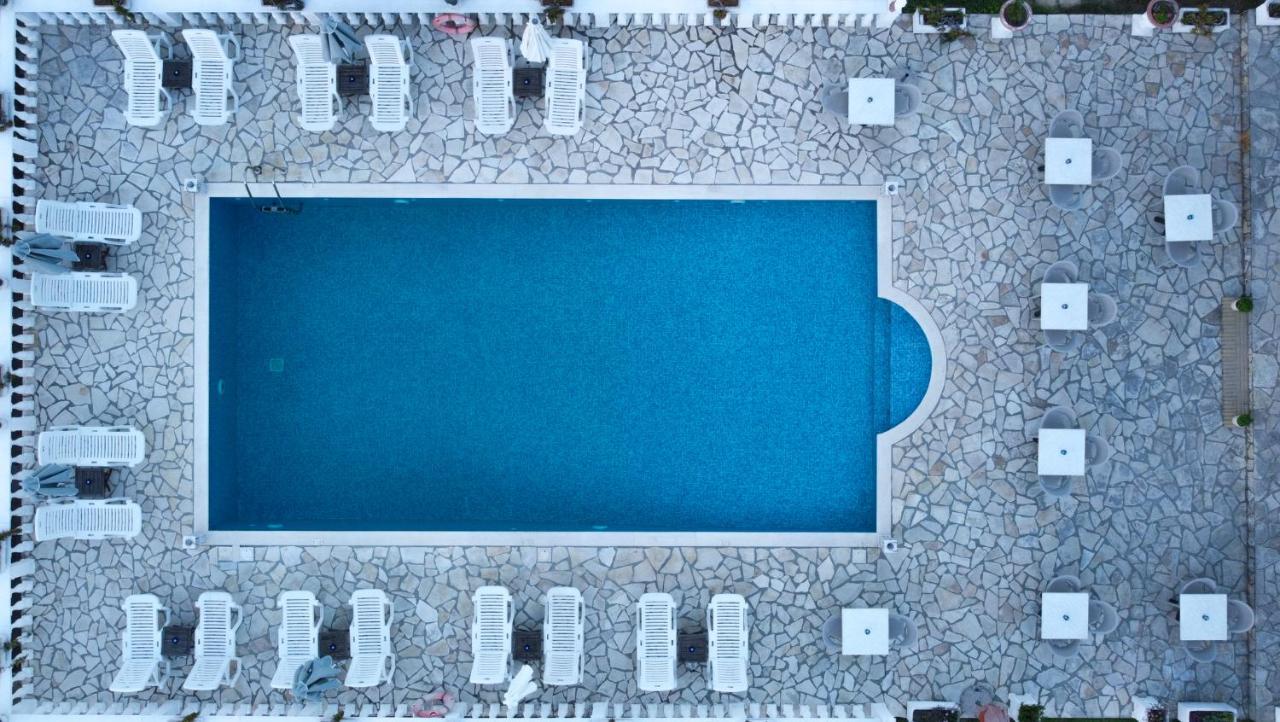 Apartahotel Myrto