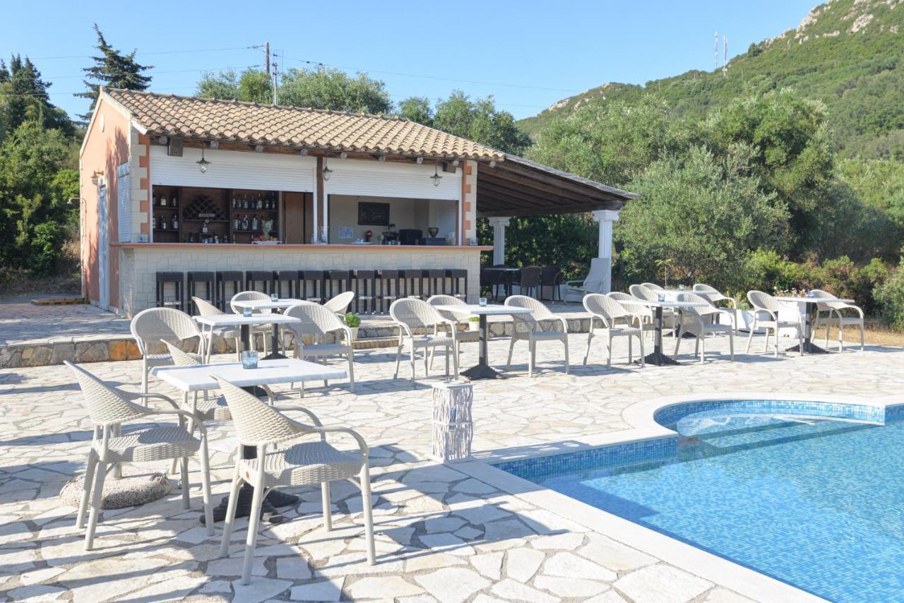 Myrto Apartahotel