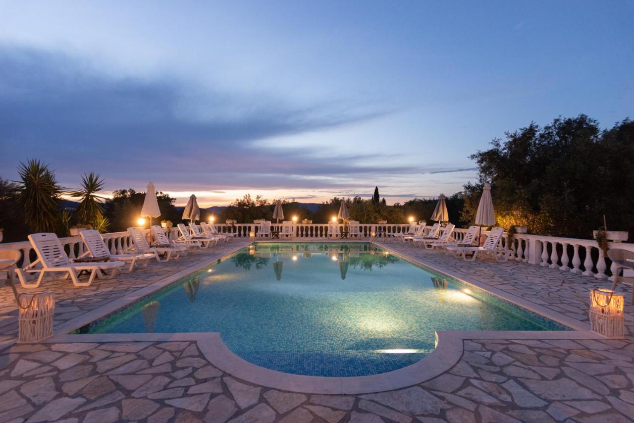 Appart hôtel Myrto 3*